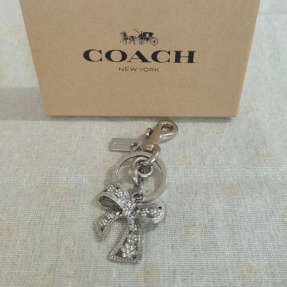 Coach Silver Diamond Bow Keychain - Picture 1 of 8